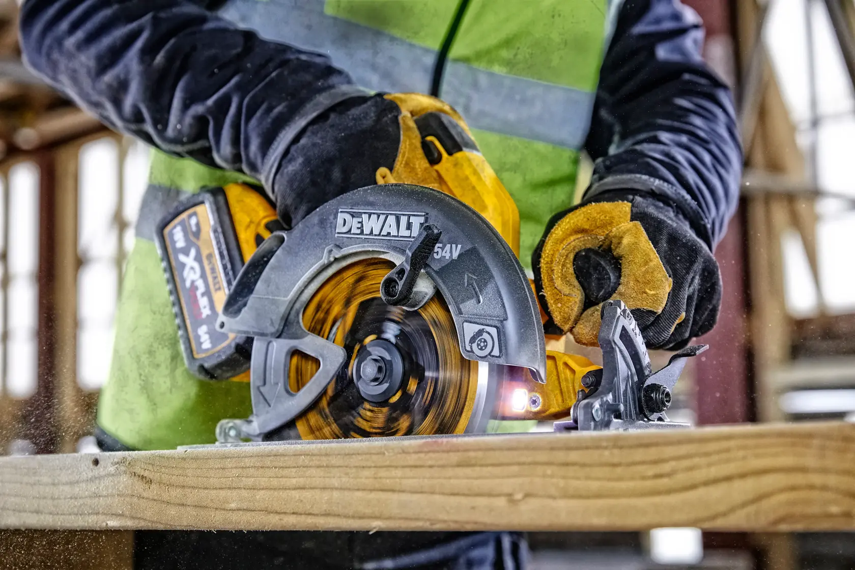 DEWALT® 54V XR® FLEXVOLT® 184 mm Circular Saw (Tool Only)