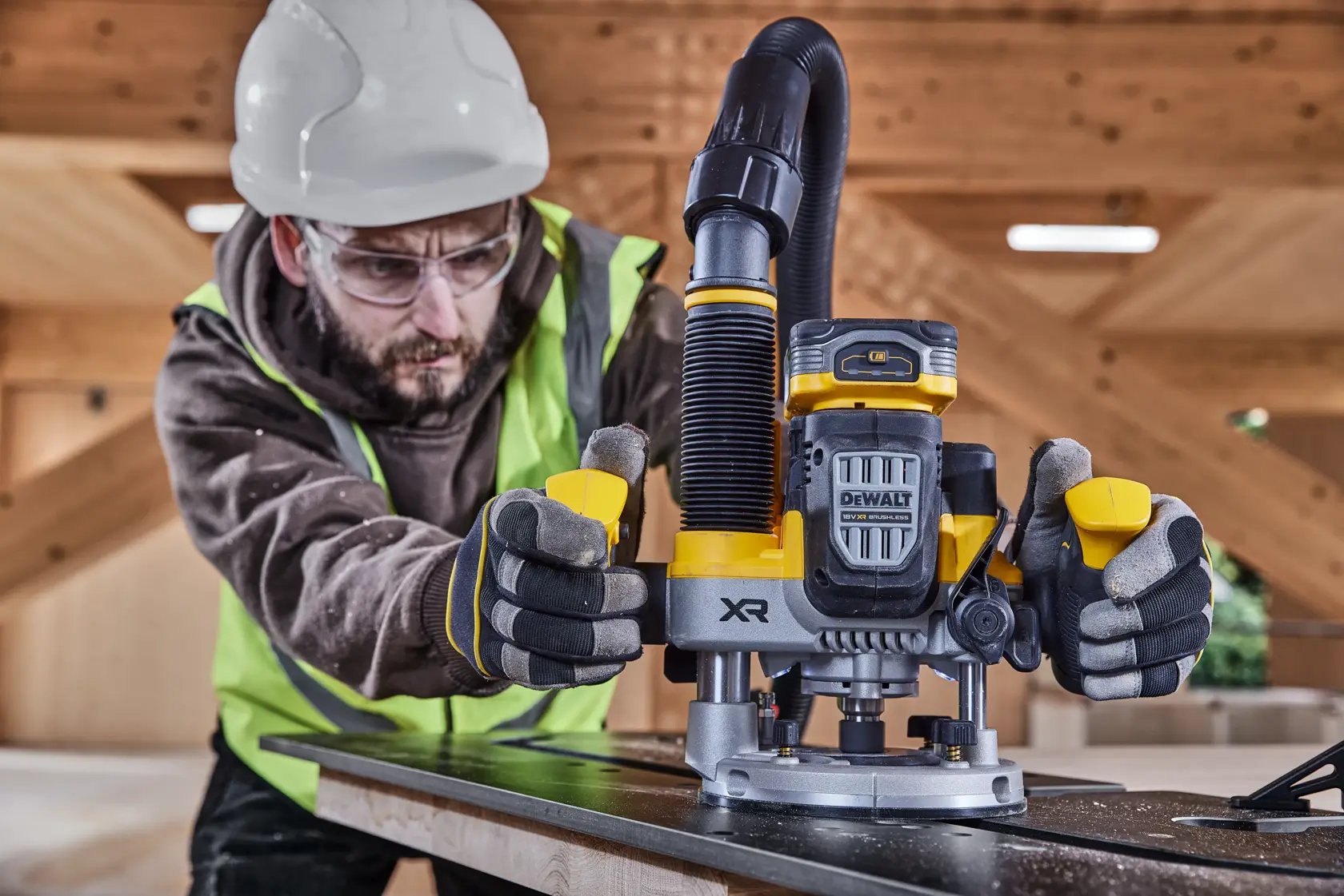 DEWALT® 18V XR® Brushless 70mm 1/2" Plunge Router (Tool Only)
