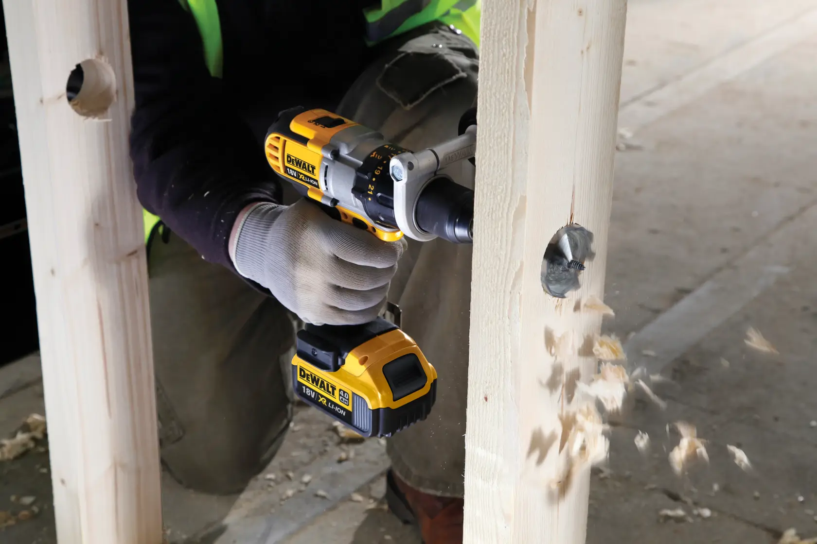 DEWALT® EXTREME 41mm Self-Feed Forstner Wood Drill Bit