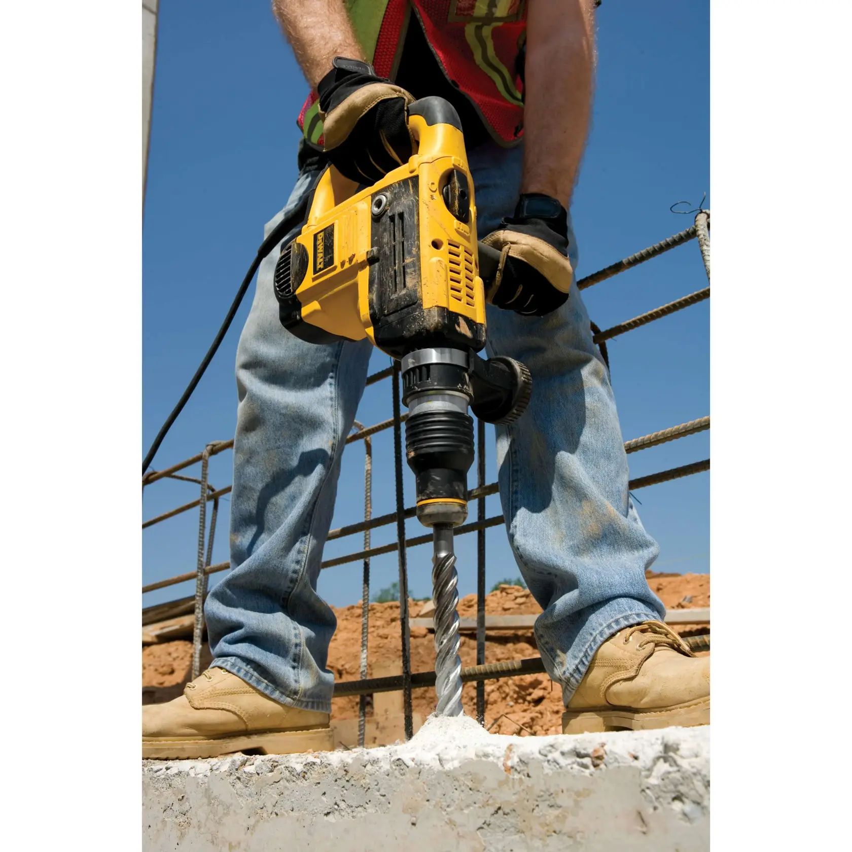 Graphic showing DEWALT XTREME Sub-Compact Series branding with the slogan 'Compact and Performance Packed' on a yellow background.