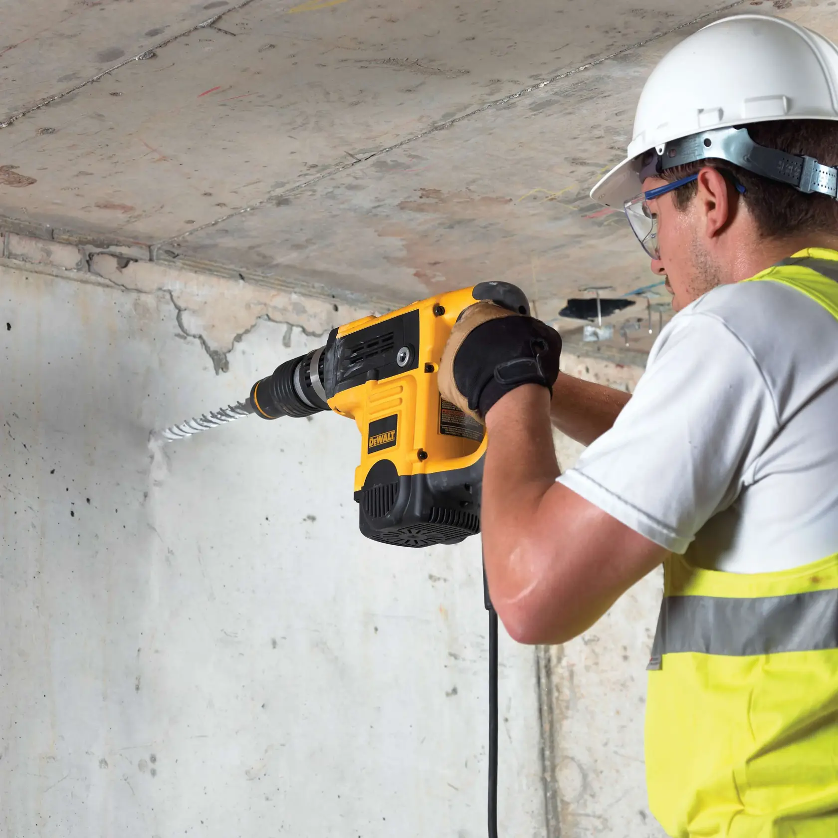 DEWALT® 28mm EXTREME SDS Max Drill Bit