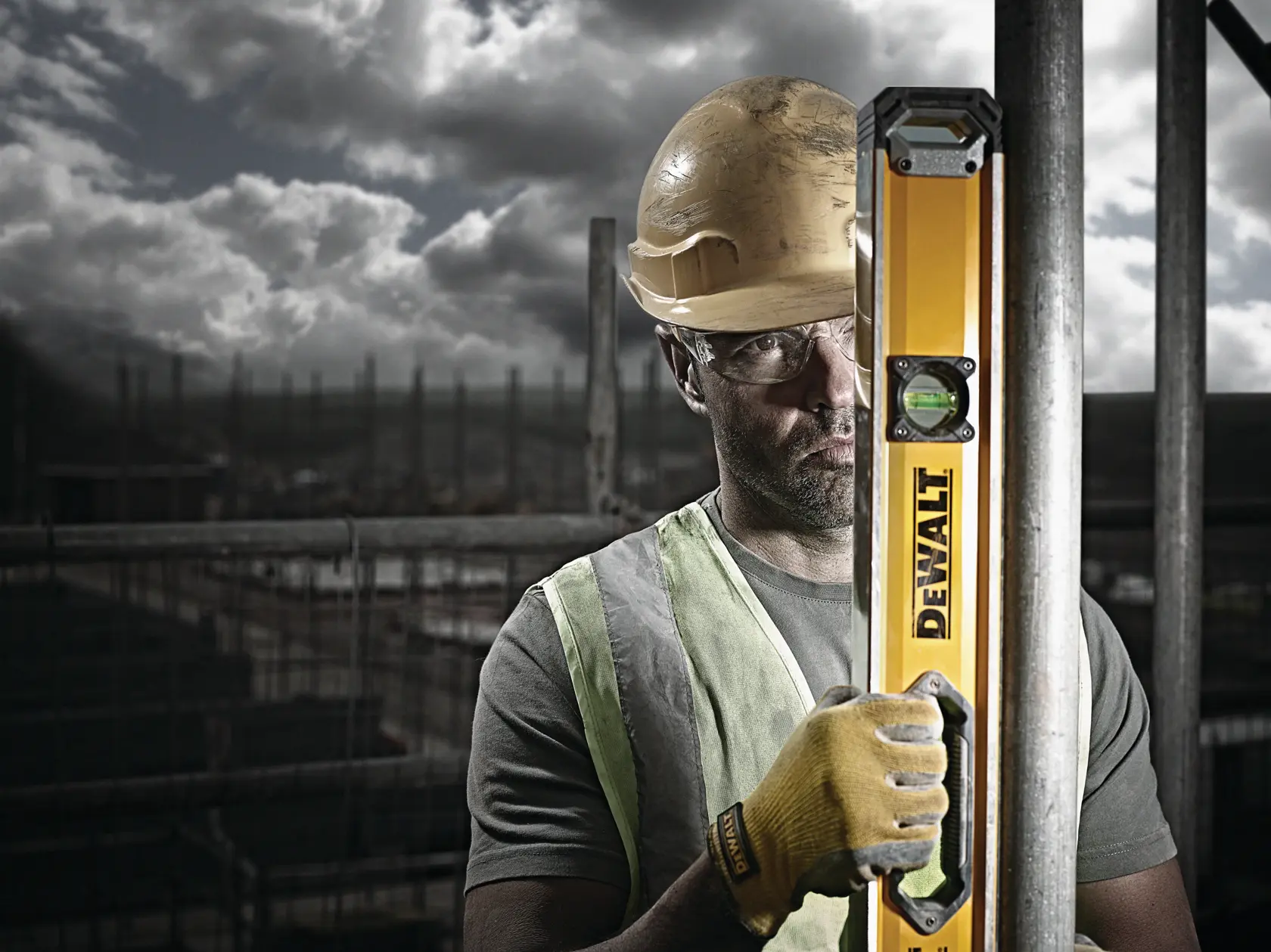 DEWALT 1200mm / 48 in Box Beam Level