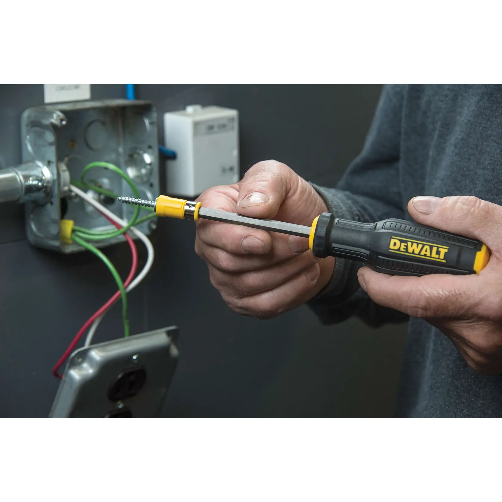 MAX FIT 4 Piece Screwdriver Set being used with screw.